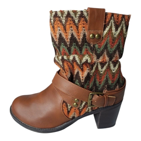 Soda Aztec Tapestry Chunky Heel Baggy Buckle Boots – Size 7.5 - Picture 2 of 16